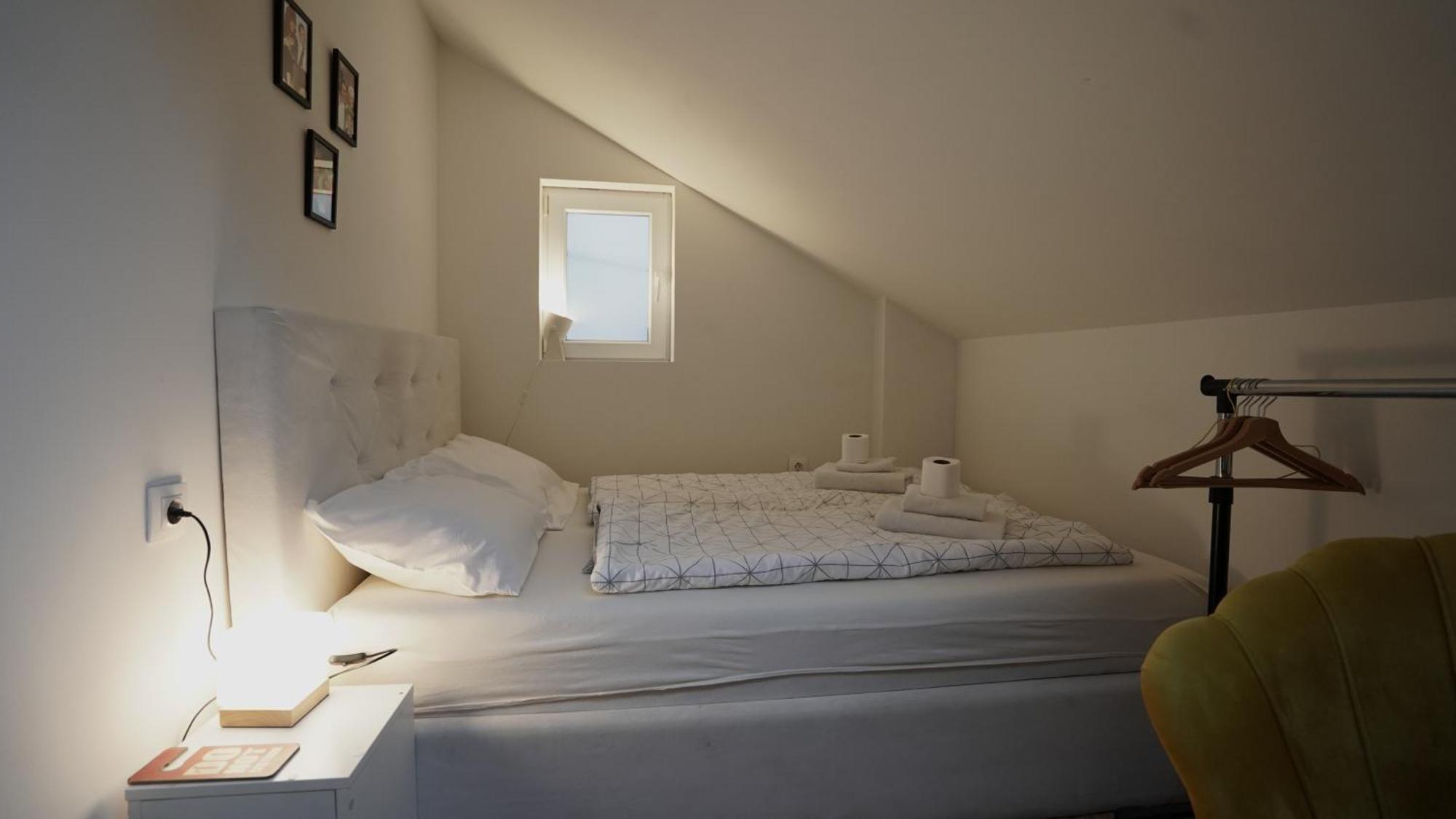 Hideaway Rooms & Apartments SJJ Eksteriør bilde